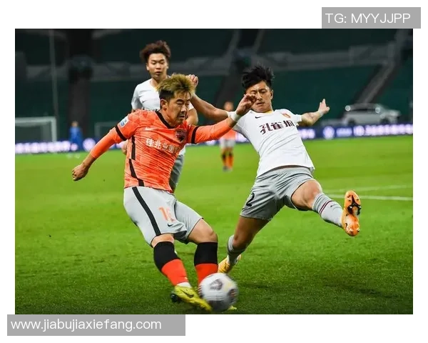 深圳足球队与重庆足球队实力对比赛后分析与总结 深圳足球队与重庆足球队实力对比赛后分析与总结